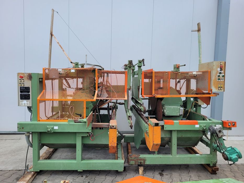 Linia ciesielska DE Paul International