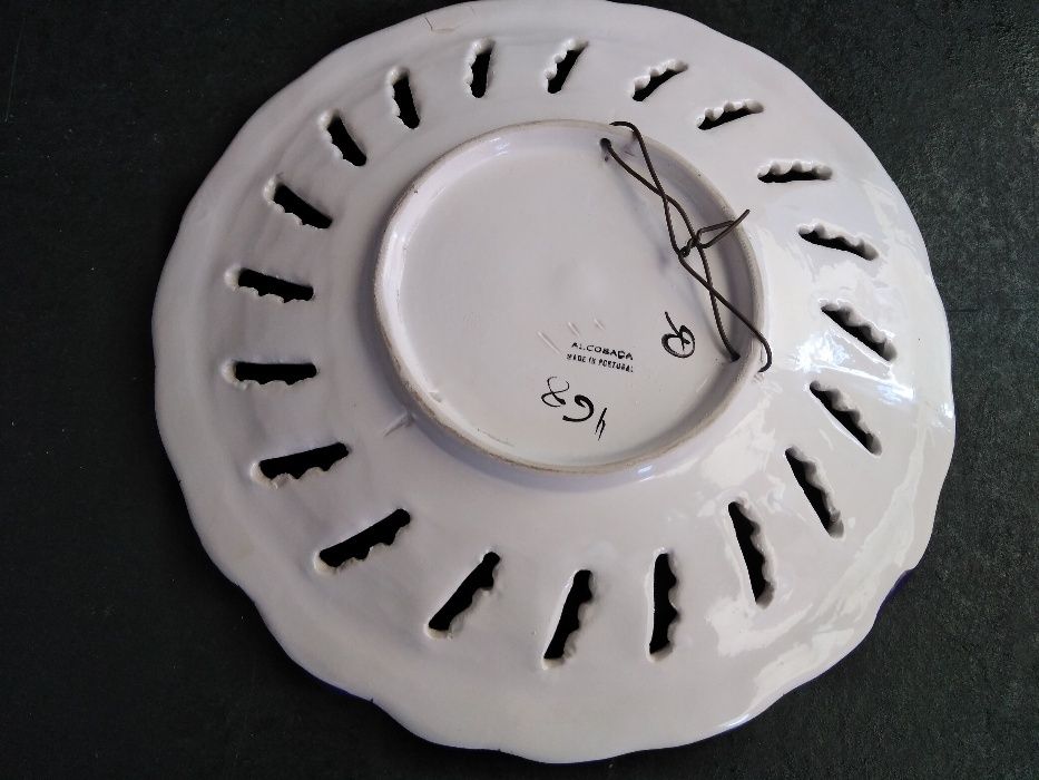pratos de louça de Alcobaça