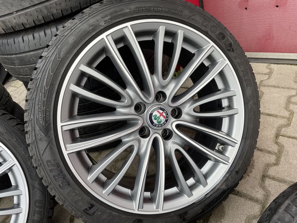 Felgi kola alfa romeo 18 cali 5x110 et33 8j giulia giulietta