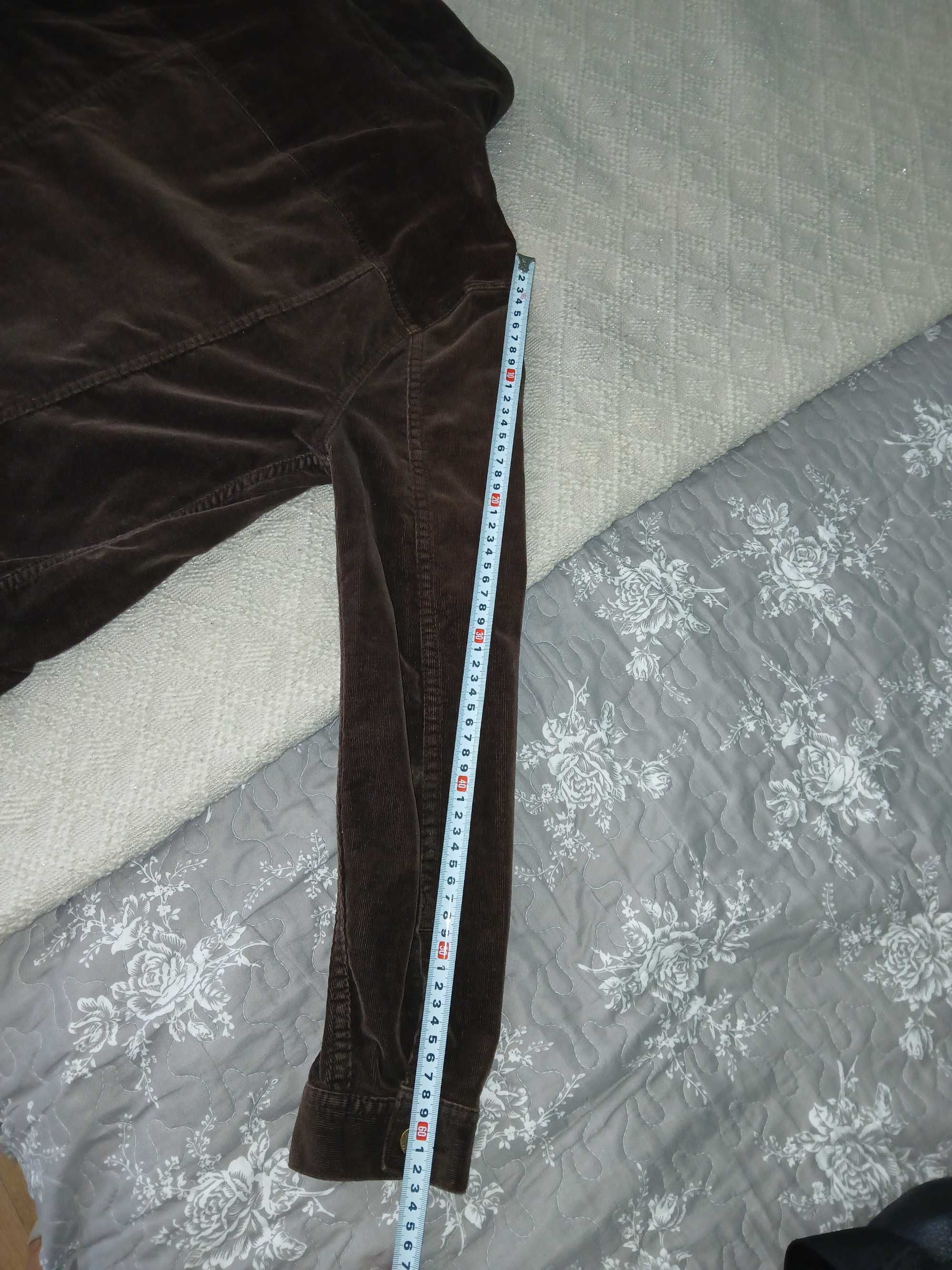 Calvin Klein куртка р. 38