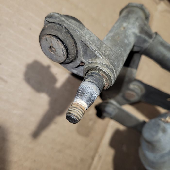 Mechanizm wycieraczek z silniczkiem przód audi a3 8p 2004r