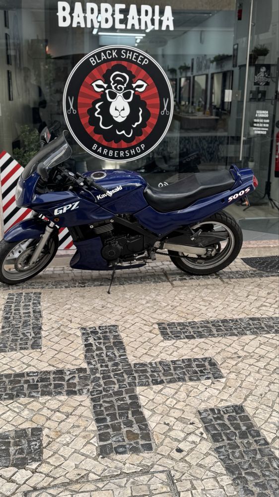 Vendo pois tem alguma coisa no motor no qual nao quero mexer com isso