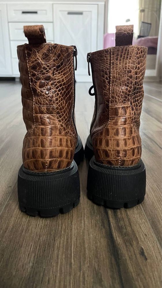 ТОП! Шкіряні жіночі черевики осінь/зима, 39 розмір