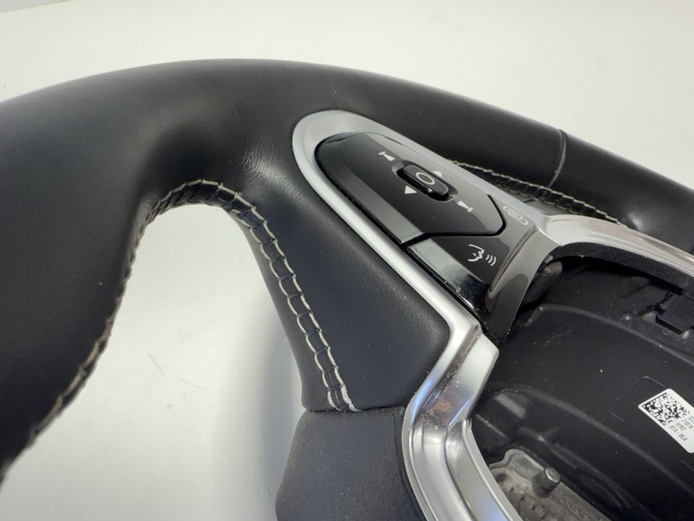 Volvo S60 V60 S90 V90 XC60 XC90 kierownica R-Design Dark