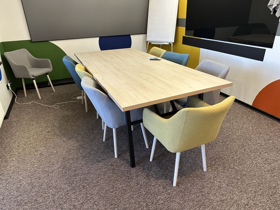 Stół konferencyjny 8 os. - skladany - z kółkami do transportu