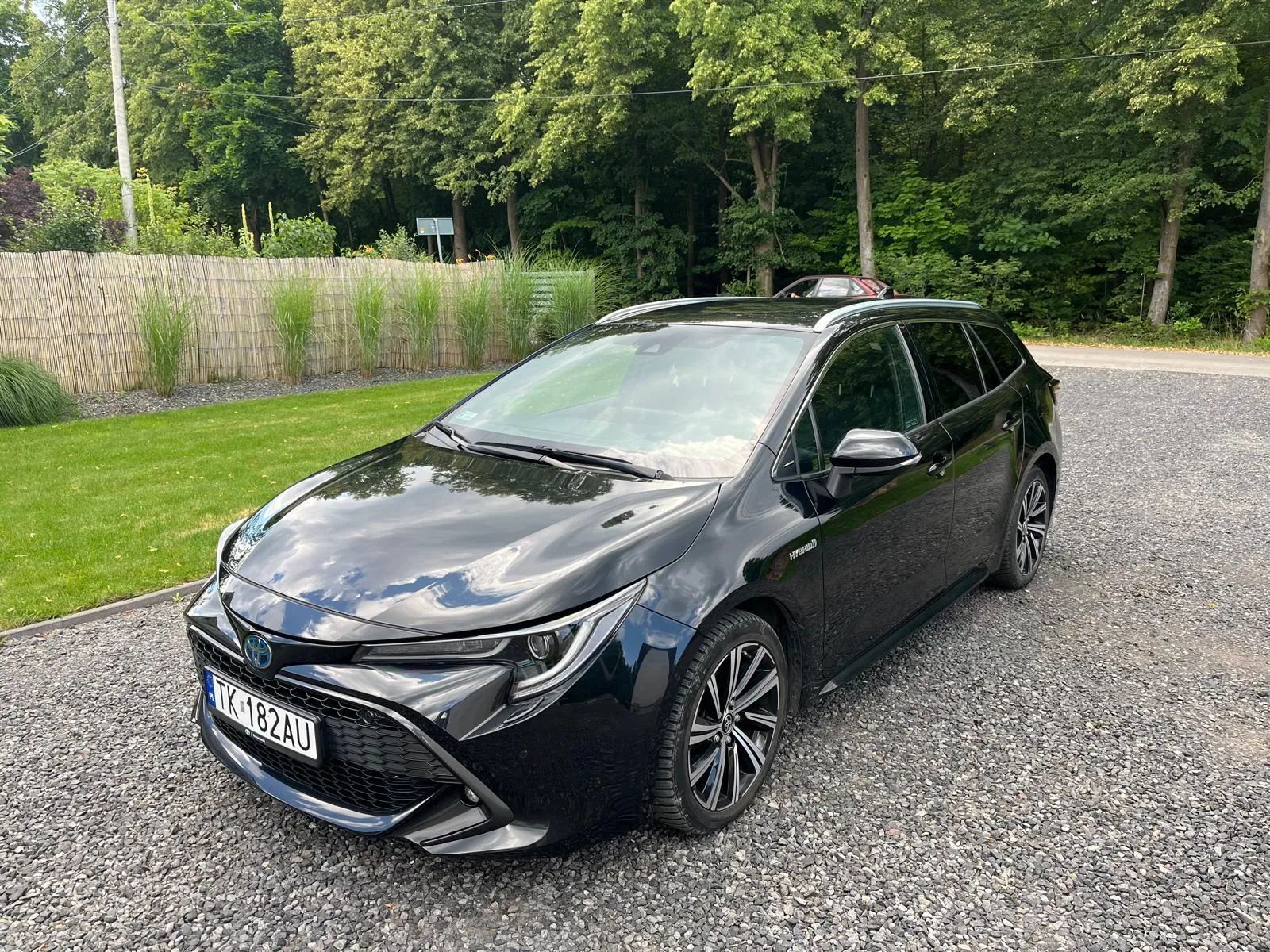 Toyota Corolla 2.0 Hybryda 184 KM wersja Style Tech
