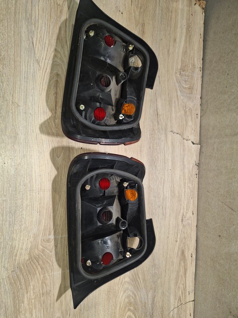 Lampa tył bmw e36. Prawa lewa pp.32