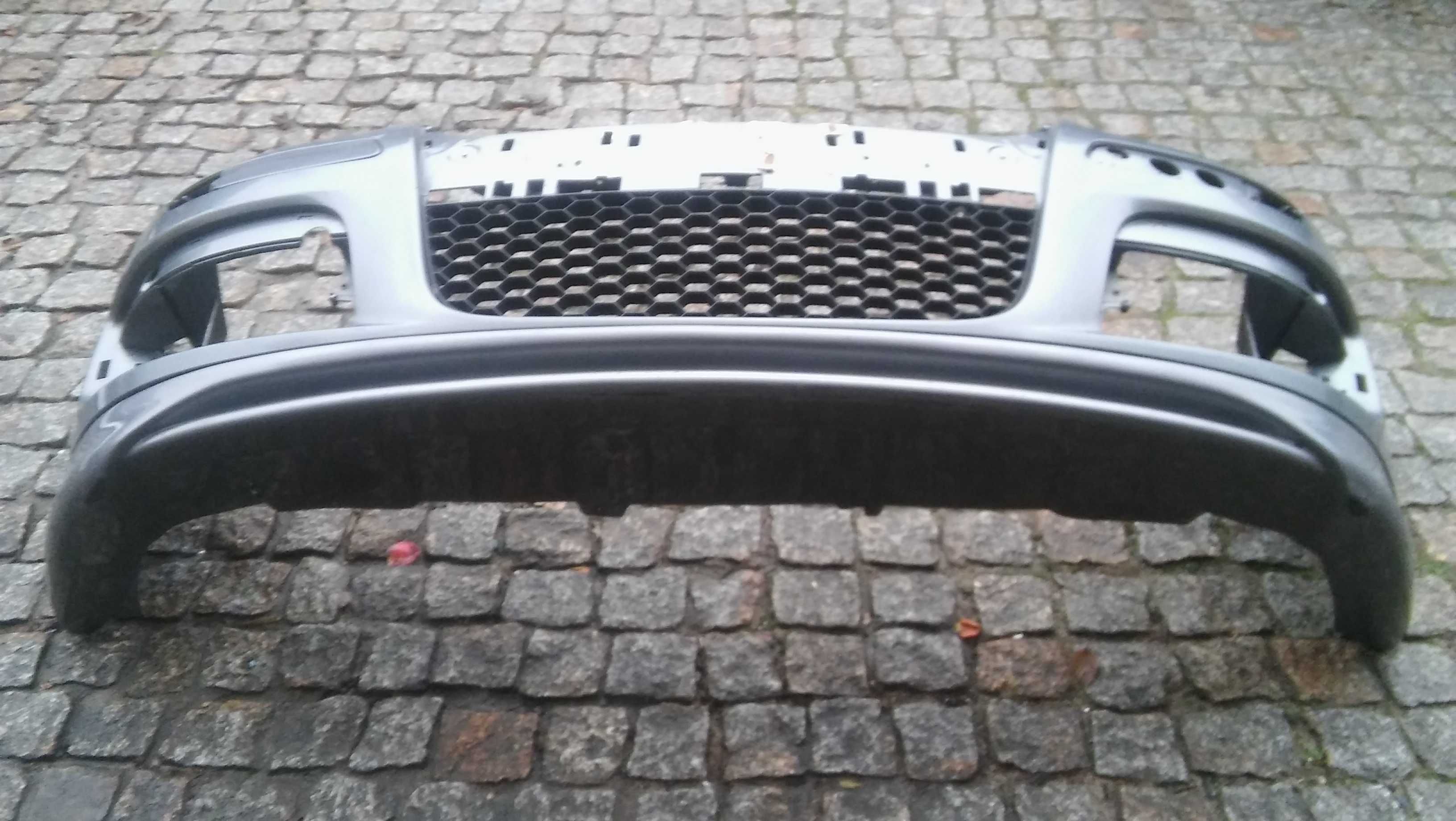 VW Golf 5,V,1K0,od 03r,GTI,zderzak przód,hokej,kratka środe,SZARY=LA7T