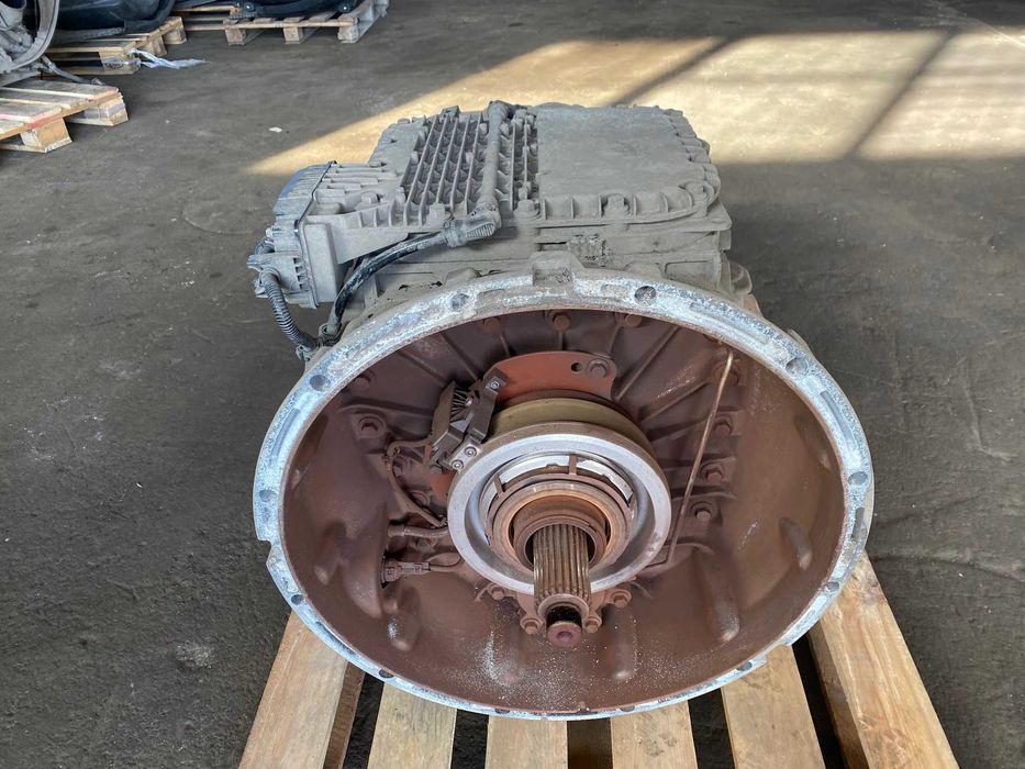 Коробка передач КПП АКПП Renault T Volvo FH FM EURO 6 AT2412E AT2612E