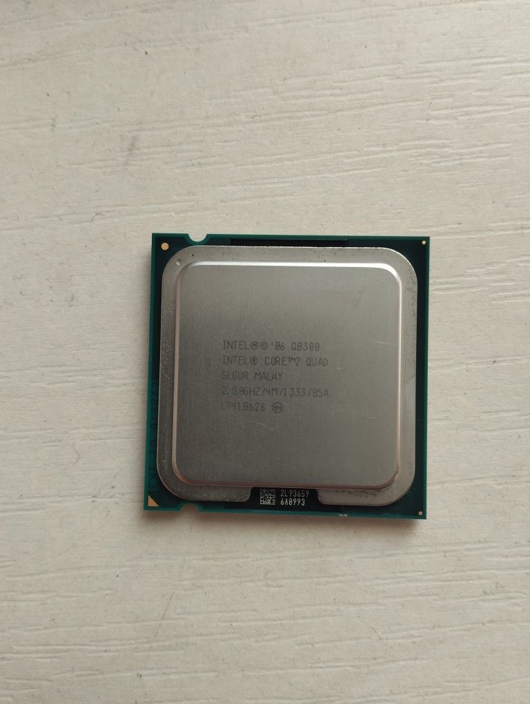 Процессор s775 q8300