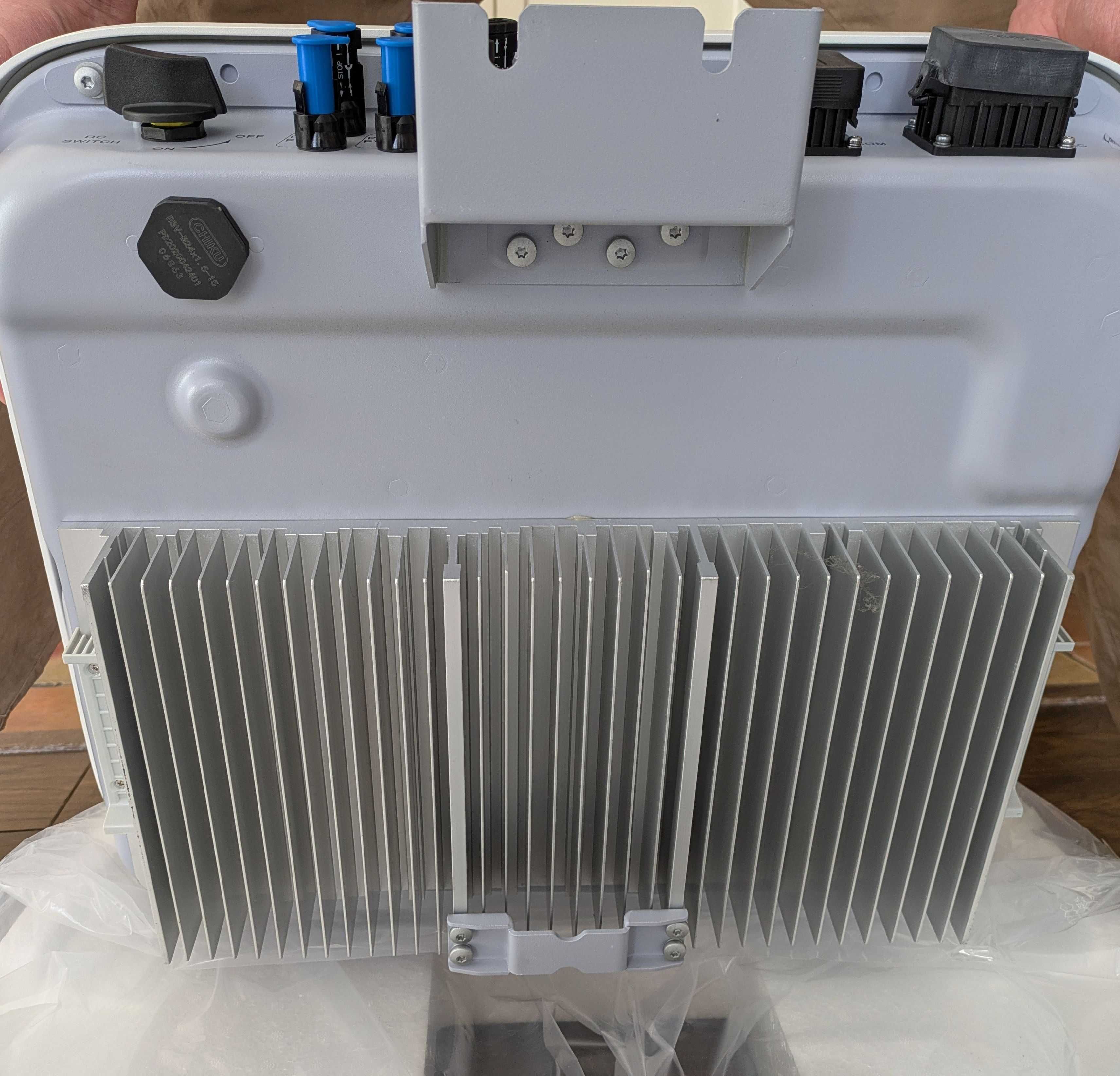 Falownik Huawei SUN2000-6KTL-M1 - moc 6kW Wi-Fi, trójfazowy, dongle