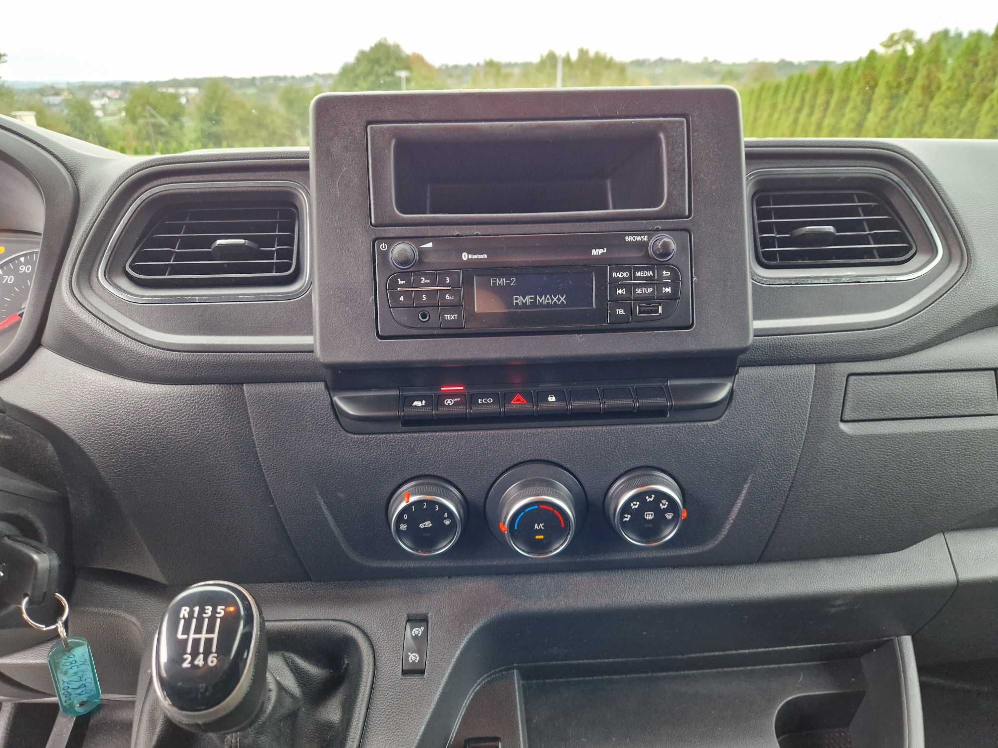 Renault Master Spojtrak Wejkama Międzynarodówka Kurnik 2xAKU Poduszki