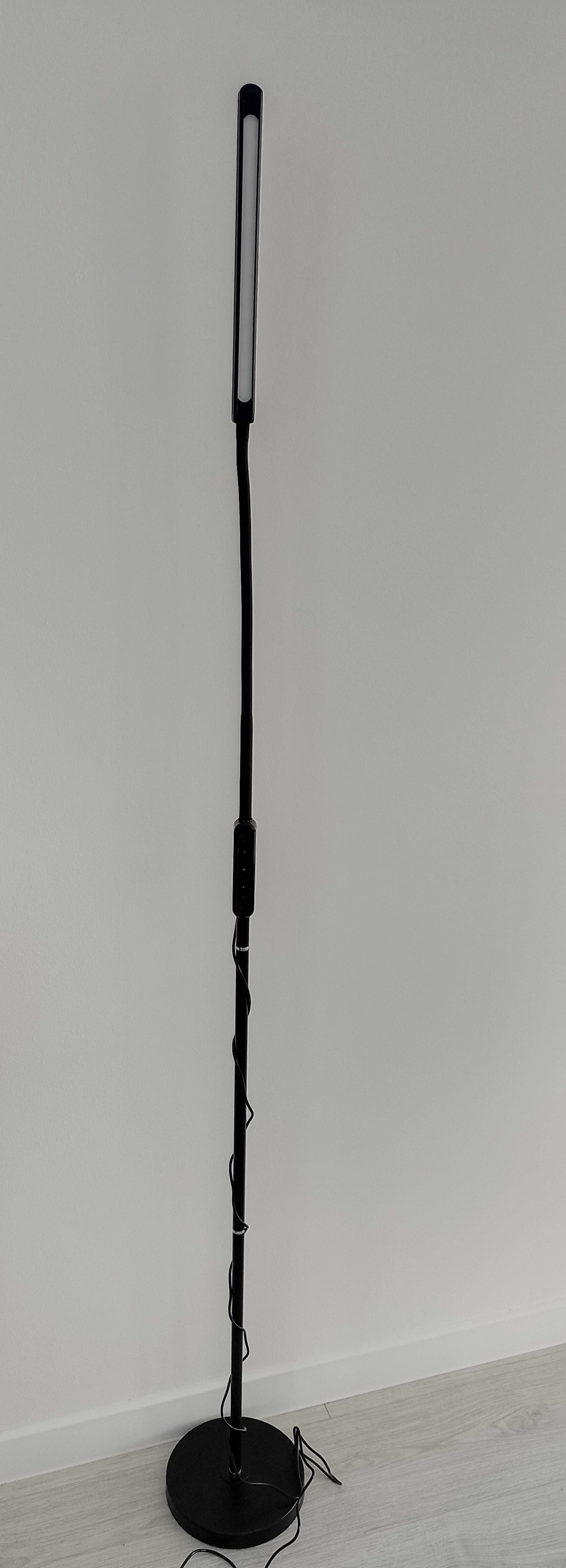 Lampa podłogowa ledowa czarna - nowa