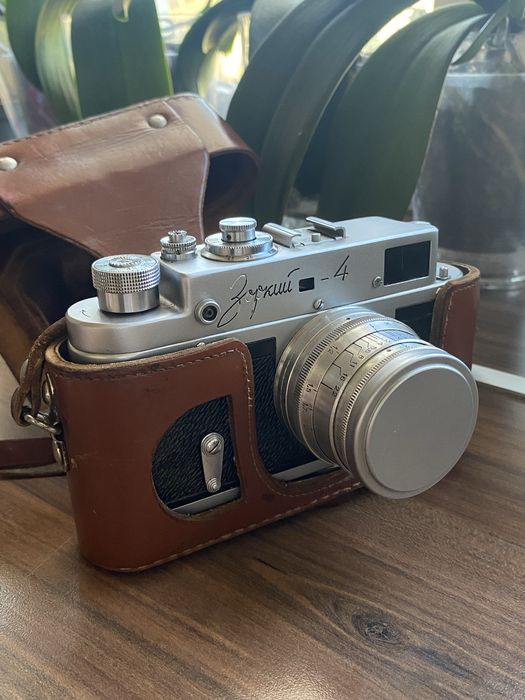 Aparat Zolri 4 z Jupiter-8 2/50 + futeral