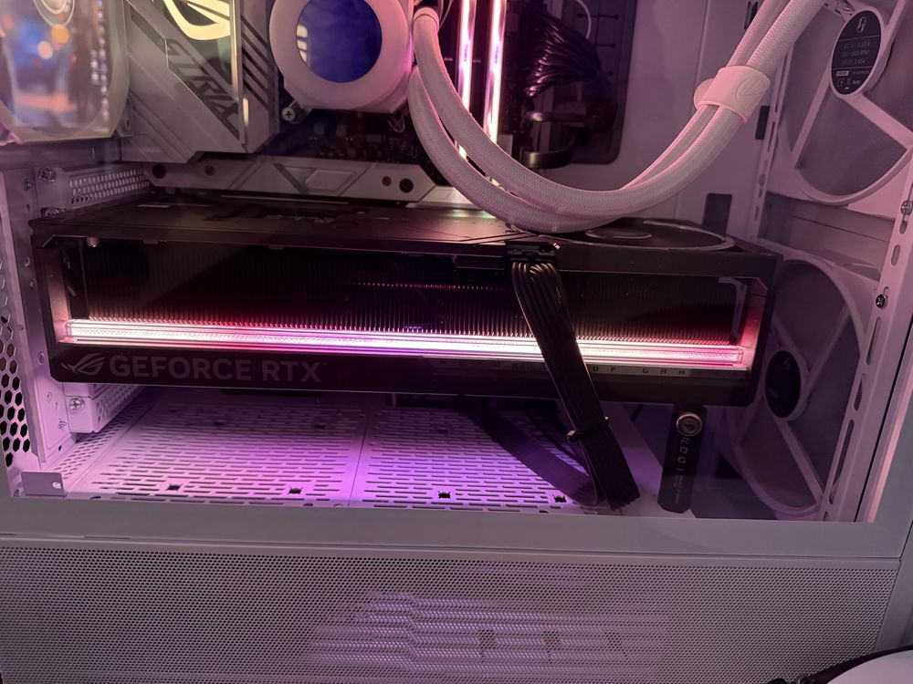 Rtx 5090 Rog ASTRAL