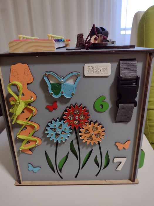 Бізікуб 30х30х30 см. Бізіборд із дерева, фірми Smart Temple