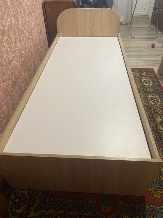 Ліжко односпальне