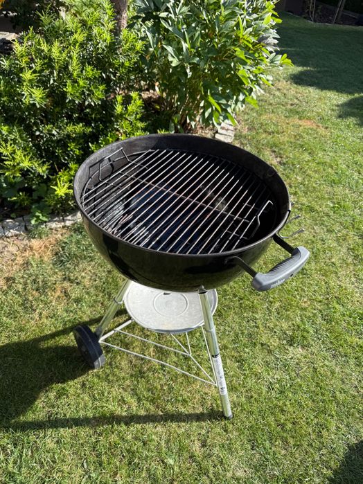 Grill węglowy Weber z akcesoriami