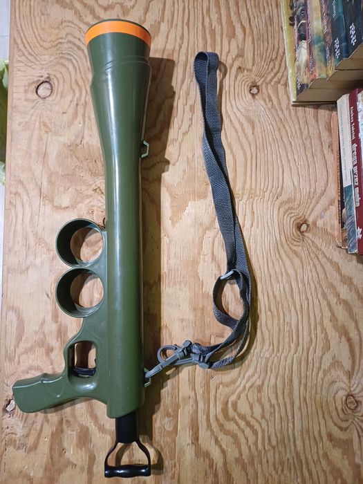 Wyrzutnia piłek dla psa — manualna, mocny wyrzut