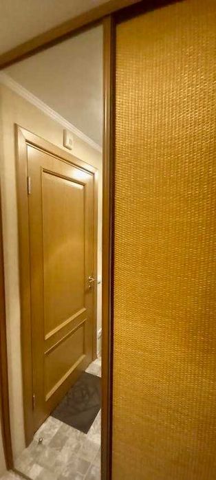 Продаж 2-кімн.квартири з ремонтом Дніпровська набережна 9 А, Березняки