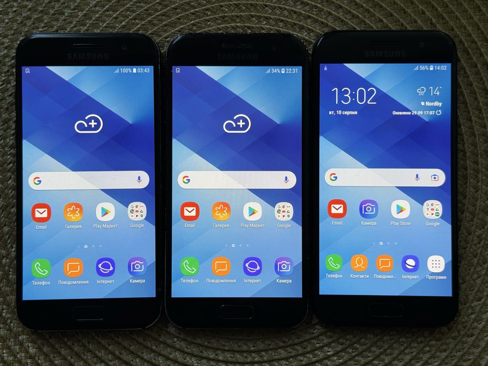 Смартфон Samsung Galaxy A3 2017 16 gb