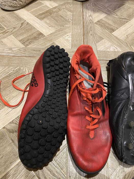 Сороконожки, футзалки, Бутси: adidas, puma, nike,