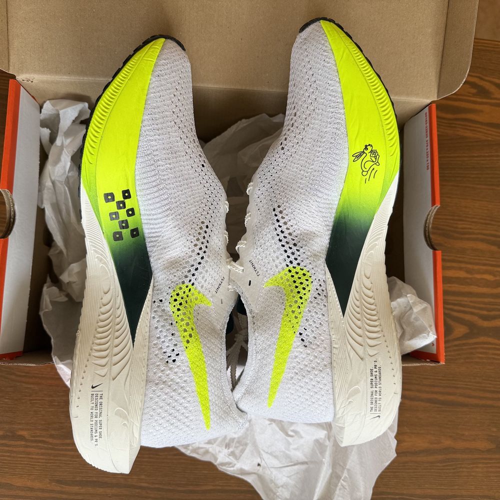 Нлві Кросівки Nike ZoomX Vaporfly Next% 3 (Розмір 48.5)