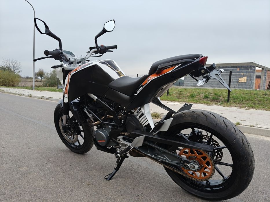 KTM Duke 125 ABS piękny stan Niemcy oryginał bezwypadkowy
