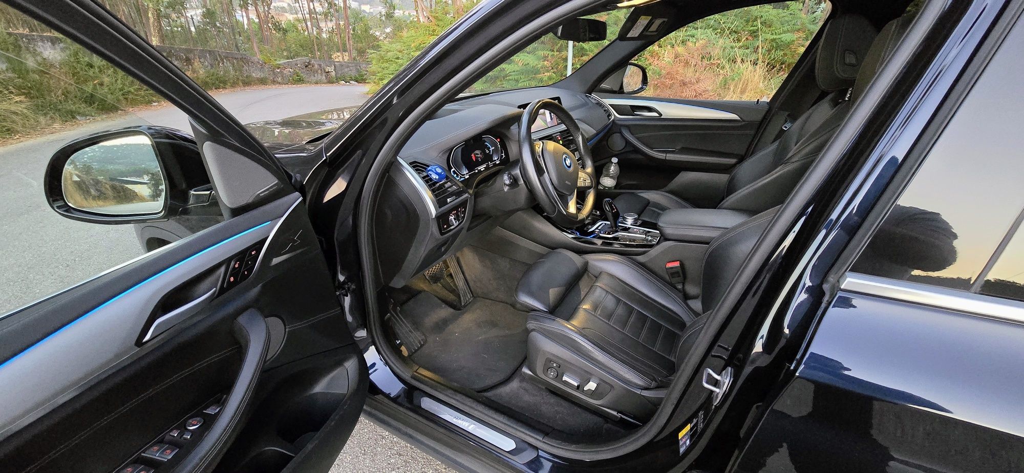 BMW IX3 M sport  IMPRESSIVE High Executive 286 cvs  80kwh