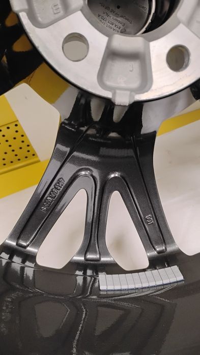 Felga 21 Audi SQ8 Q8 RSQ8 ET20 4M8 10J 5x112