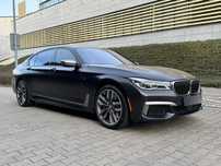 BMW Seria 7 M760Li xDrive 609KM Individual Pełne wyposażenie Stan BDB FV23%