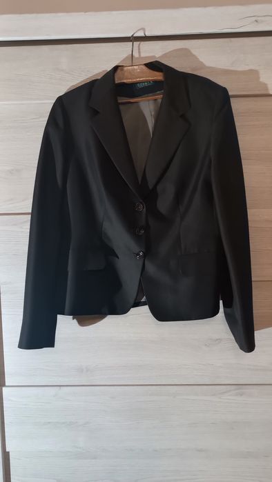 Elegancka marynarka damska