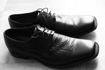 Buty męskie, skórzane, czarne, NICO RARINI, rozmiar 43, prawie nowe