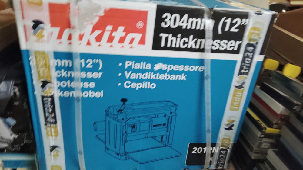 Makita grubościówka