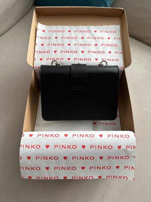 Damska torebka skorzana na ramie Love Classic Icon Simply czarna