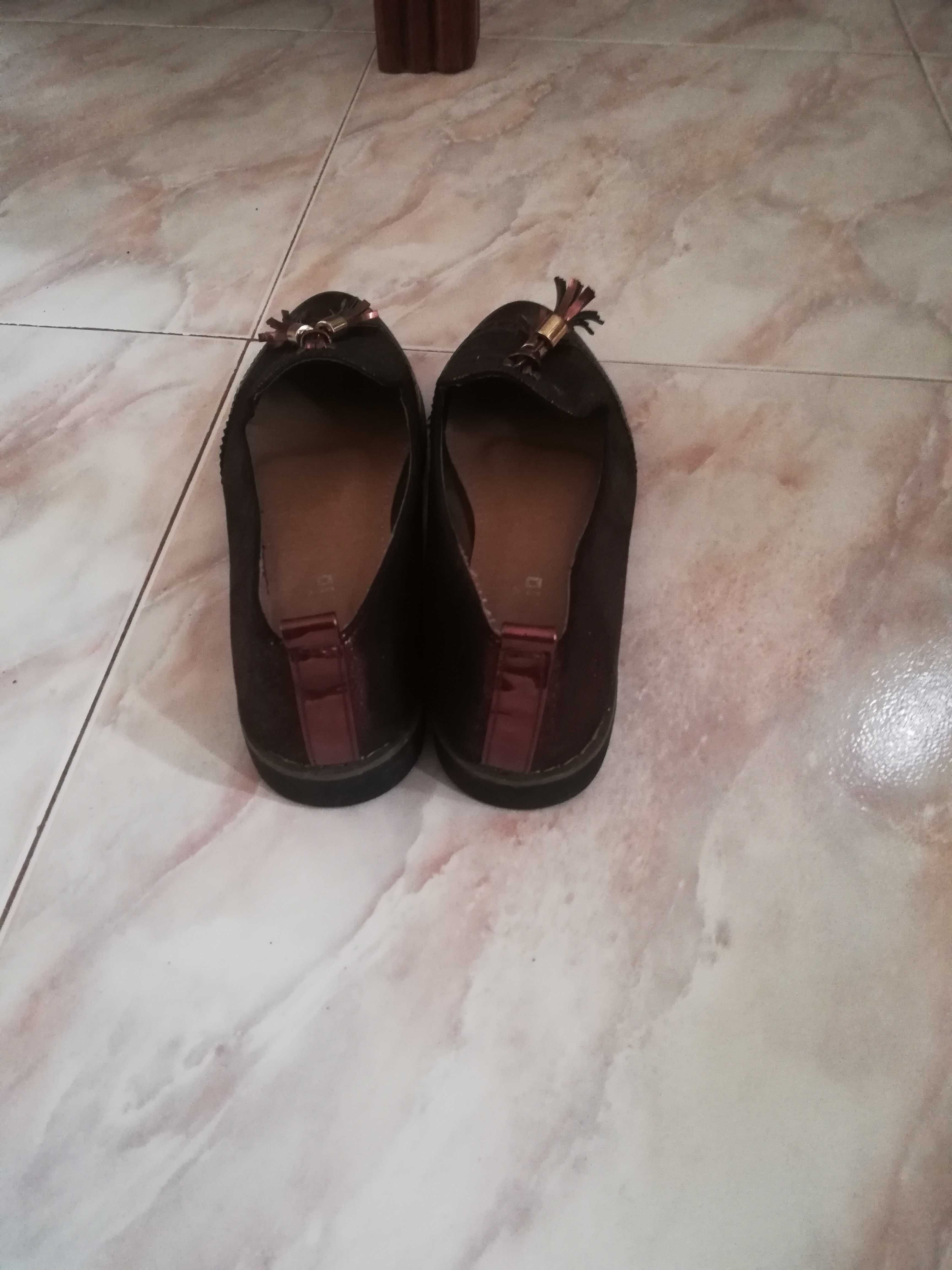 Sapatos cor castanho bronze, como novos