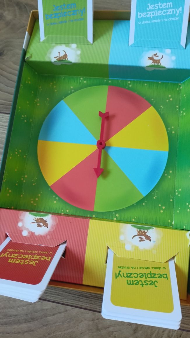 Gra trefl Jestem bezpieczny.Mały odkrywca idzie do szkoły.6+