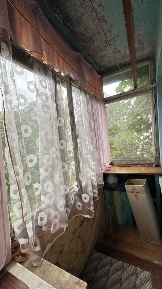 Продам 2 кімн квартиру 45 м.кв Харківське шоссе Дарницька площа