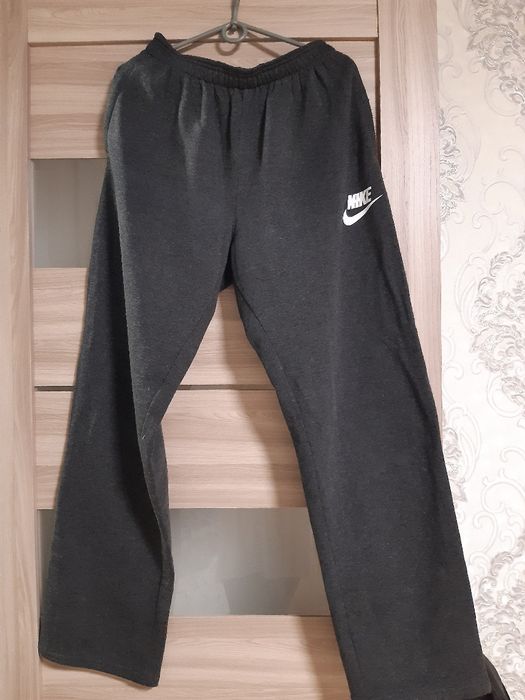 Отдам  за  200 все