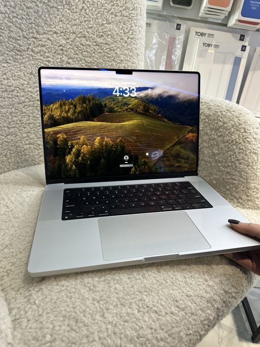 Apple MacBook Pro 16 M1 Pro 16 / 512Gb Silver