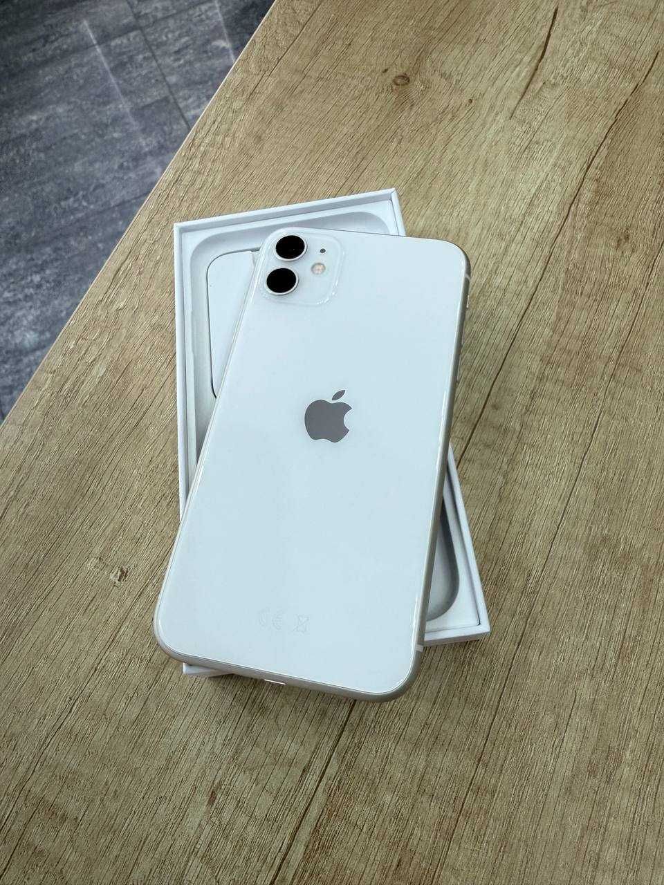 Смартфон Apple iPhone 11 128GB White (акб 100%)