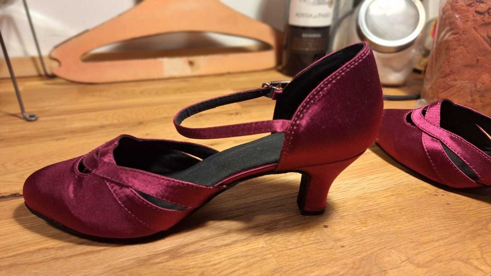 Sapatos danças de salão, novos