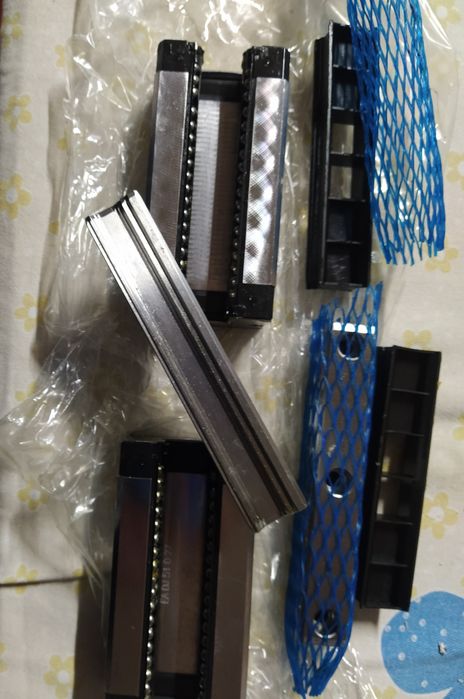 Patins e guias Rexroth