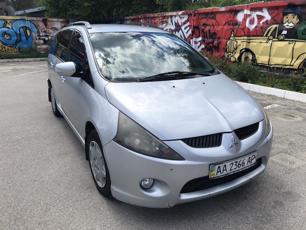 Mitsubishi Grandis 2,4 бензин, механика