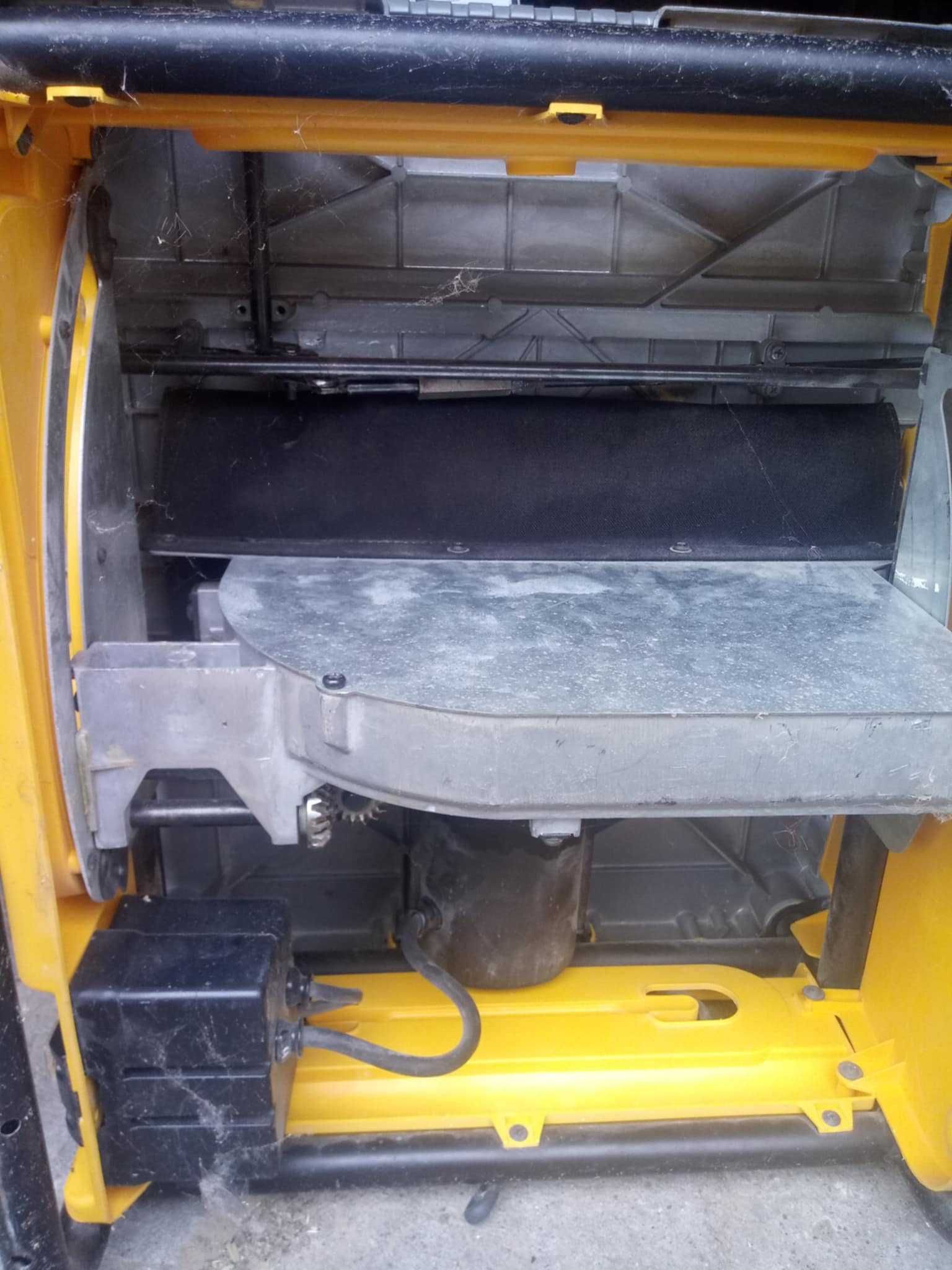 Piła stołowa ukośnica dewalt dw745 dwe