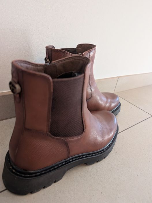 Sztyblety Tamaris nowe