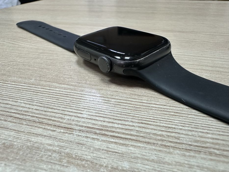 Apple Watch 6 SE