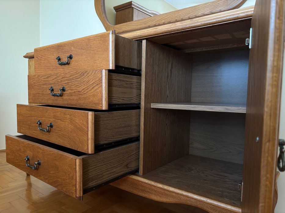 Komoda w starym stylu