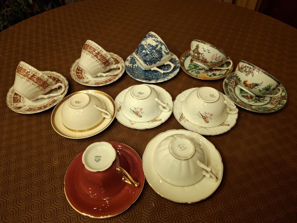 Lote 10 Chávenas porcelana