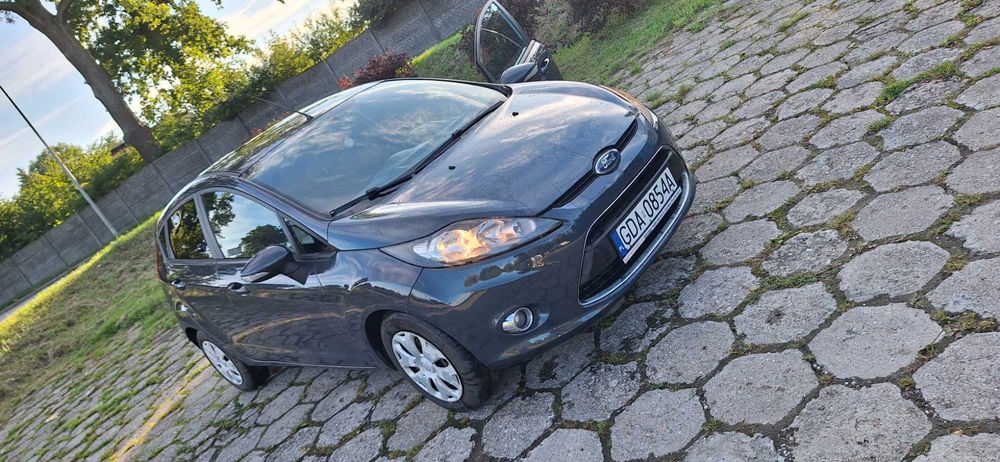 Samochód Ford fiesta mk7
